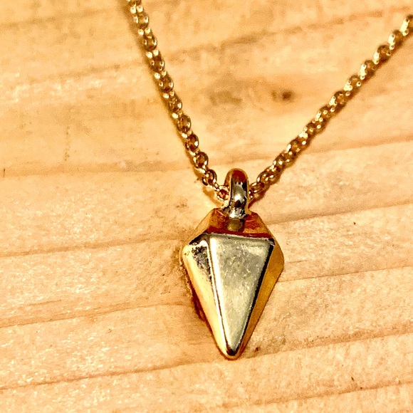 🆕Monarch Bloom Shine Bright Necklace + Earring se - Picture 2 of 7